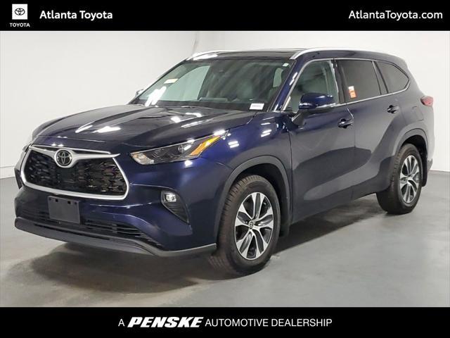 used 2022 Toyota Highlander car, priced at $29,980