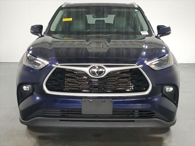 used 2022 Toyota Highlander car, priced at $29,980