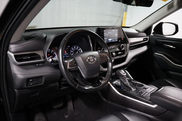 used 2021 Toyota Highlander car, priced at $30,980