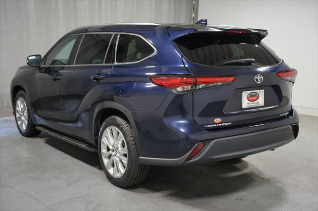 used 2020 Toyota Highlander car, priced at $29,980