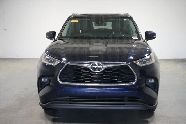 used 2020 Toyota Highlander car, priced at $29,980