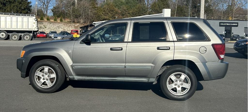 used 2007 Jeep Grand Cherokee car, priced at $5,900