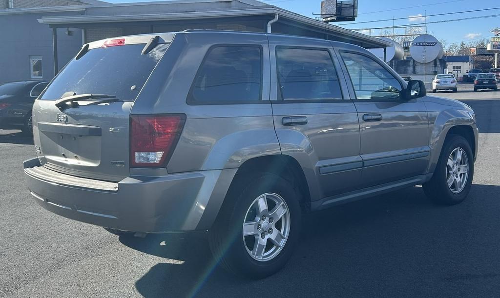 used 2007 Jeep Grand Cherokee car, priced at $5,900