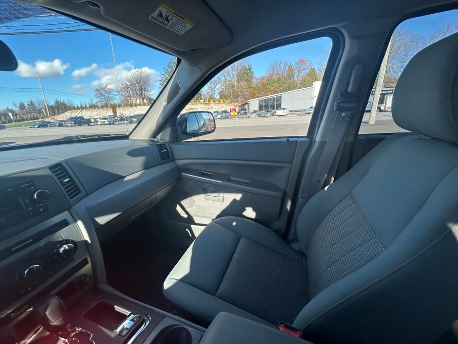 used 2007 Jeep Grand Cherokee car, priced at $5,900