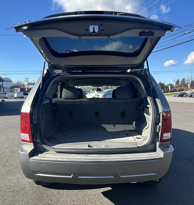 used 2007 Jeep Grand Cherokee car, priced at $5,900