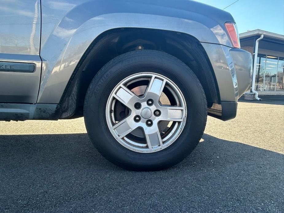 used 2007 Jeep Grand Cherokee car, priced at $5,900