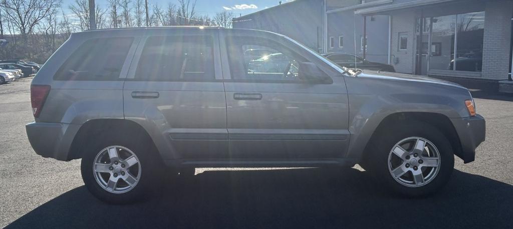 used 2007 Jeep Grand Cherokee car, priced at $5,900