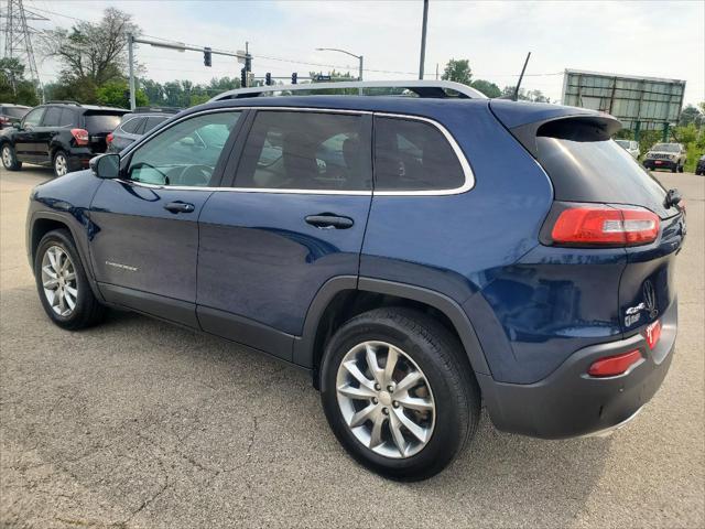 used 2018 Jeep Cherokee car, priced at $15,695