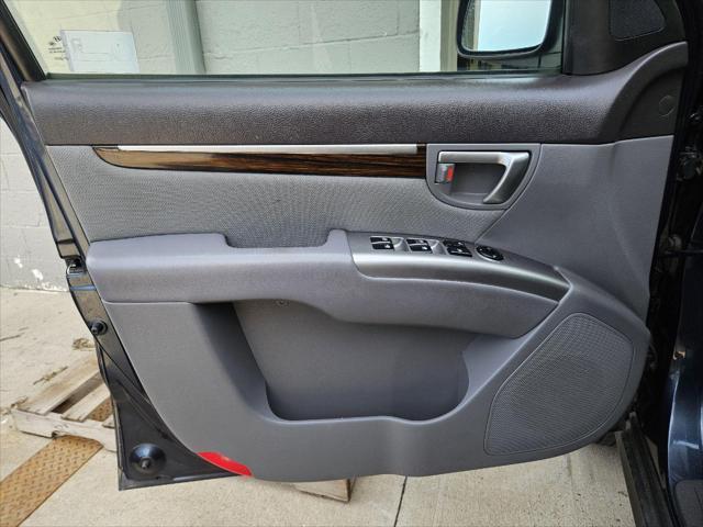 used 2012 Hyundai Santa Fe car, priced at $9,995