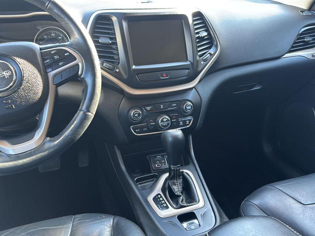 used 2016 Jeep Cherokee car, priced at $11,395