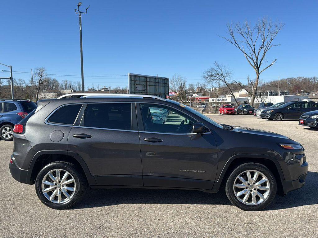used 2016 Jeep Cherokee car, priced at $11,395