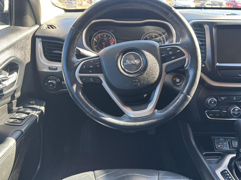 used 2016 Jeep Cherokee car, priced at $11,395