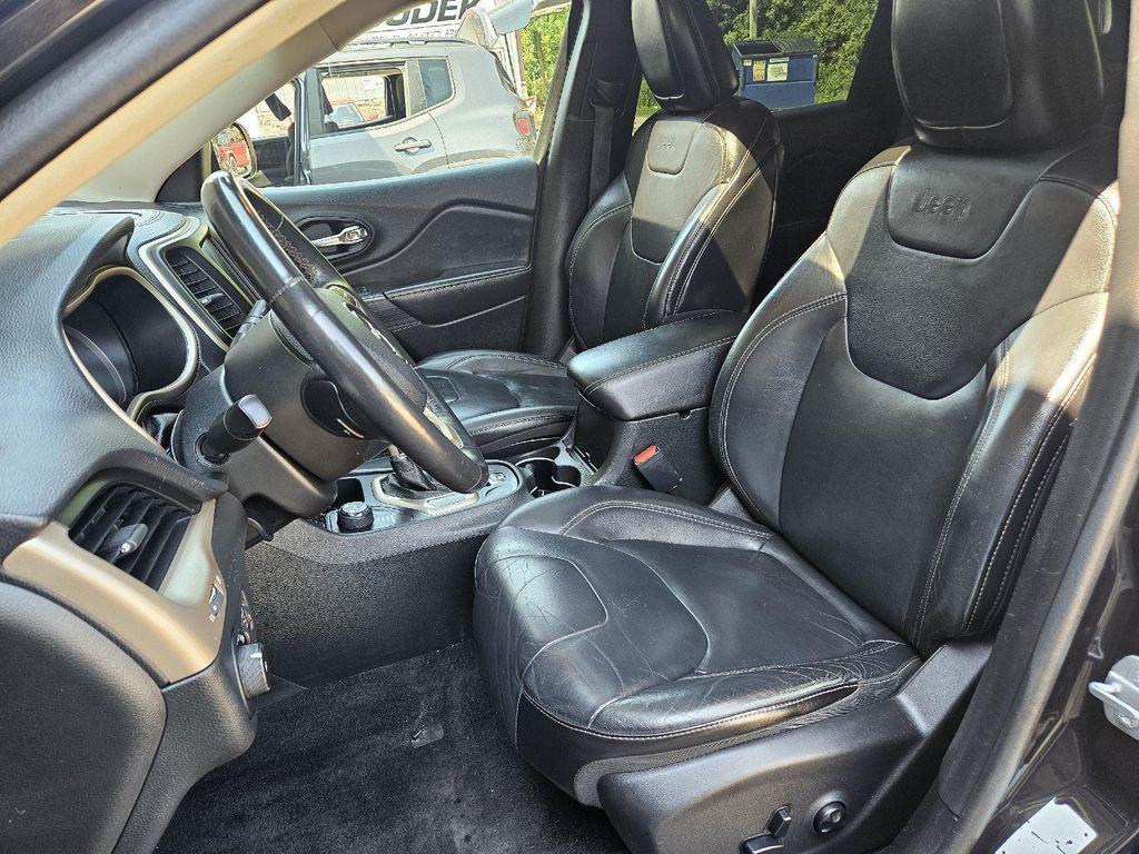 used 2015 Jeep Cherokee car, priced at $10,995