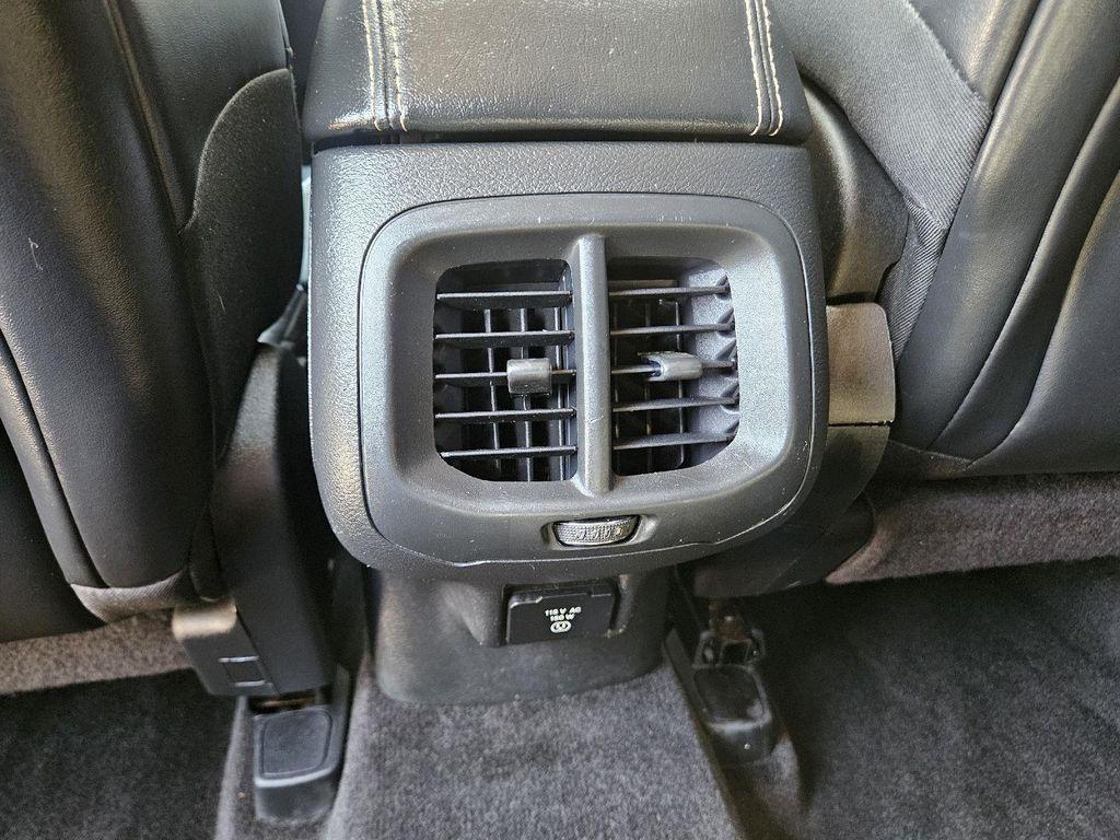 used 2015 Jeep Cherokee car, priced at $10,995