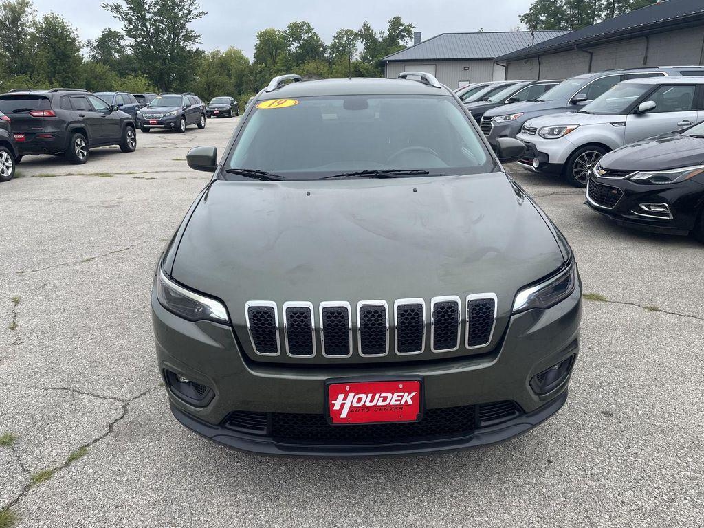 used 2019 Jeep Cherokee car