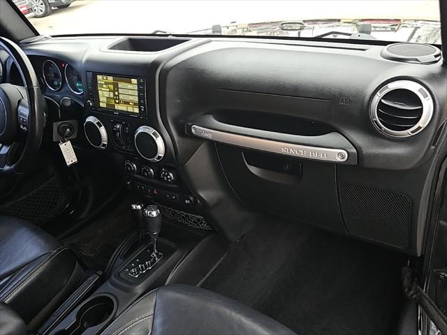 used 2015 Jeep Wrangler Unlimited car, priced at $17,495