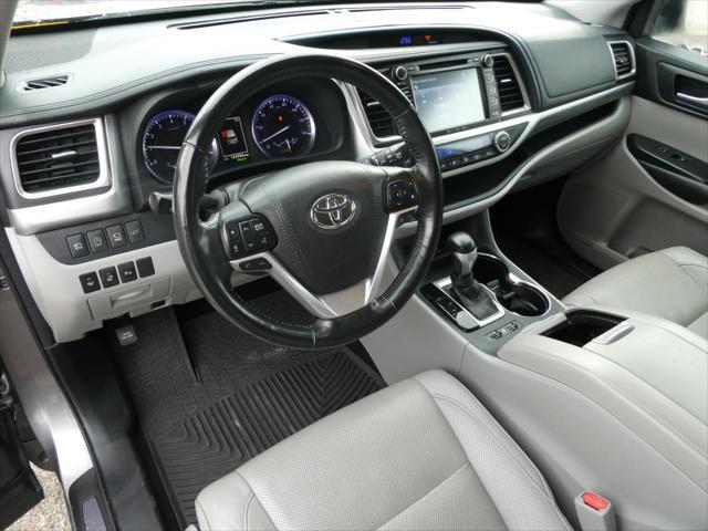 used 2018 Toyota Highlander car, priced at $23,495