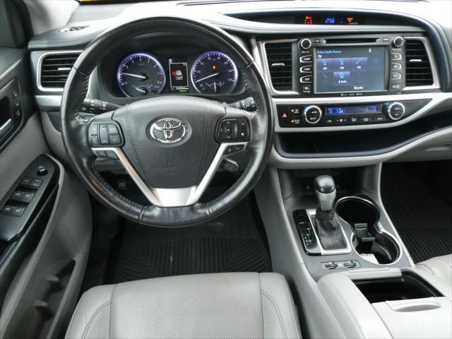 used 2018 Toyota Highlander car, priced at $23,495