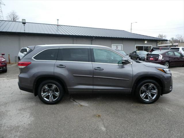 used 2018 Toyota Highlander car, priced at $23,495