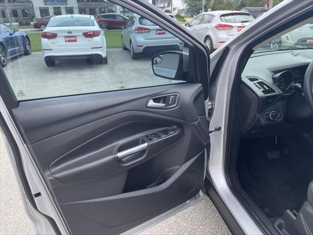 used 2013 Ford Escape car, priced at $9,995