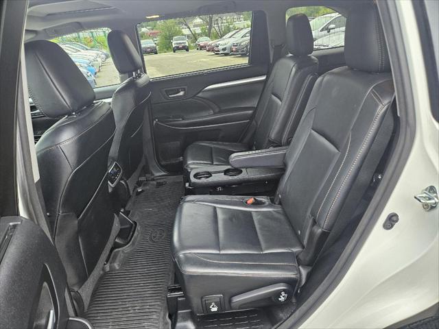 used 2016 Toyota Highlander car, priced at $19,995