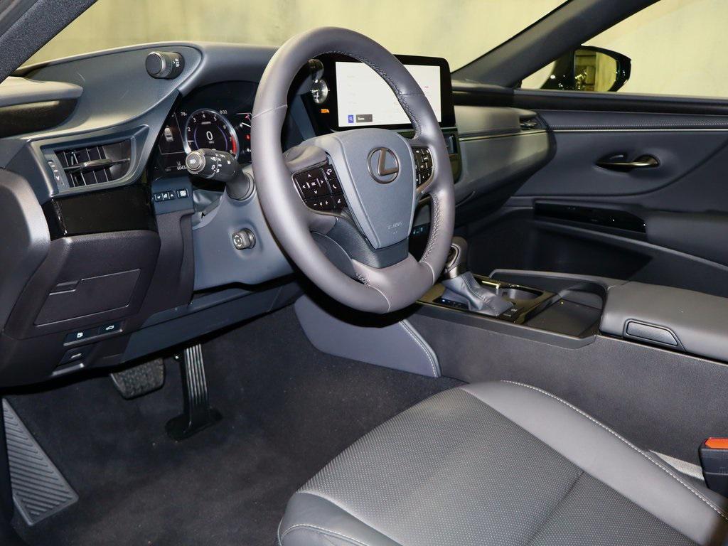 new 2025 Lexus ES 350 car, priced at $51,824