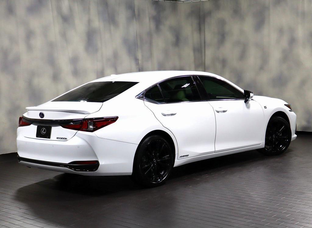 used 2022 Lexus ES 300h car, priced at $39,988
