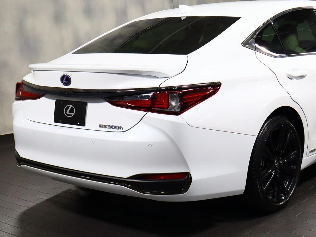 used 2022 Lexus ES 300h car, priced at $39,988
