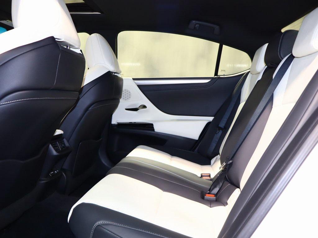 used 2022 Lexus ES 300h car, priced at $39,988