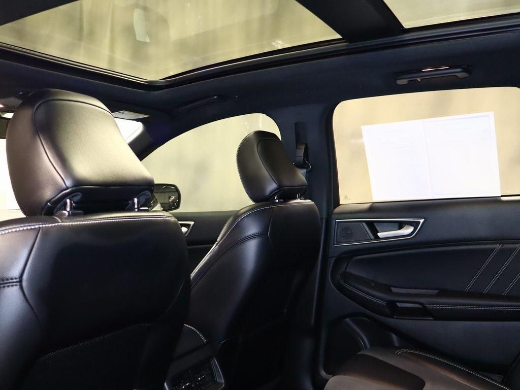 used 2022 Ford Edge car, priced at $24,955
