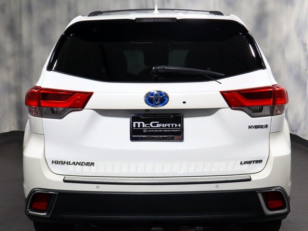 used 2018 Toyota Highlander Hybrid car, priced at $24,988