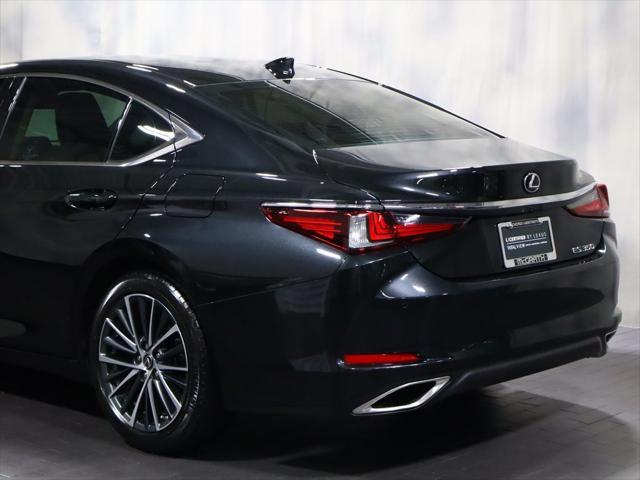 used 2022 Lexus ES 350 car, priced at $32,988