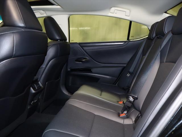 used 2022 Lexus ES 350 car, priced at $32,988