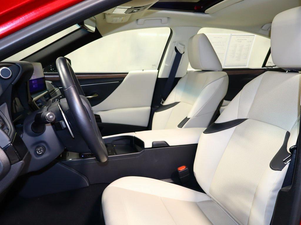 used 2025 Lexus ES 350 car, priced at $45,988