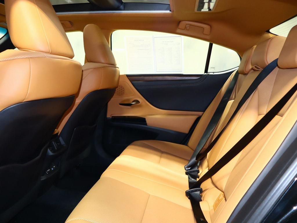 used 2022 Lexus ES 350 car, priced at $38,988