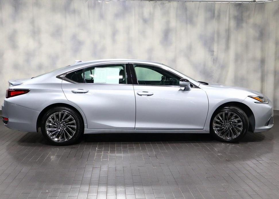 used 2024 Lexus ES 300h car, priced at $48,995