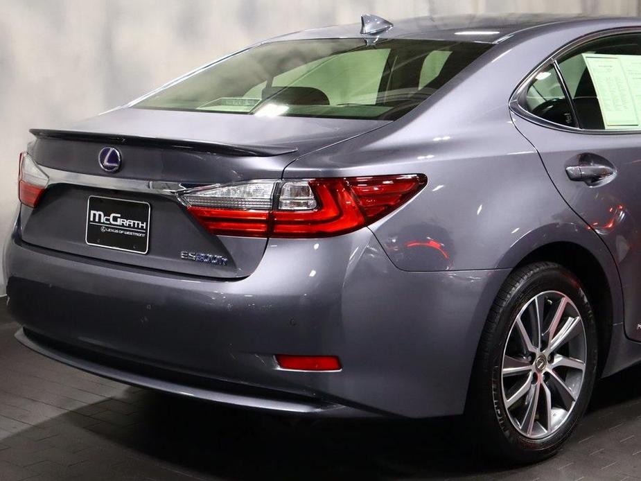 used 2018 Lexus ES 300h car, priced at $24,988