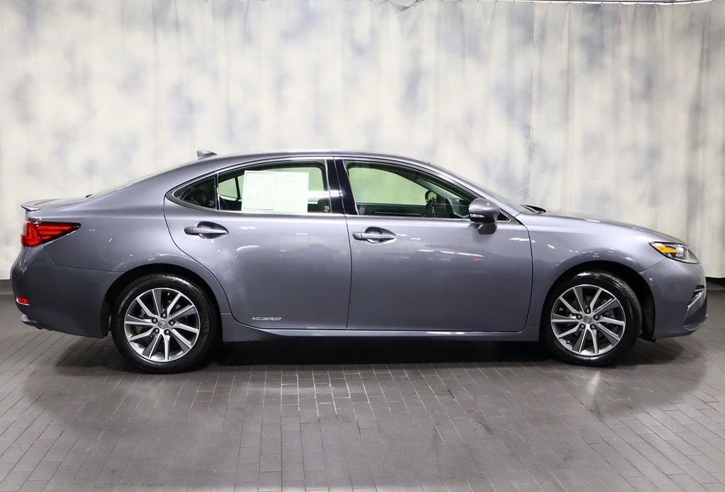 used 2018 Lexus ES 300h car, priced at $24,988