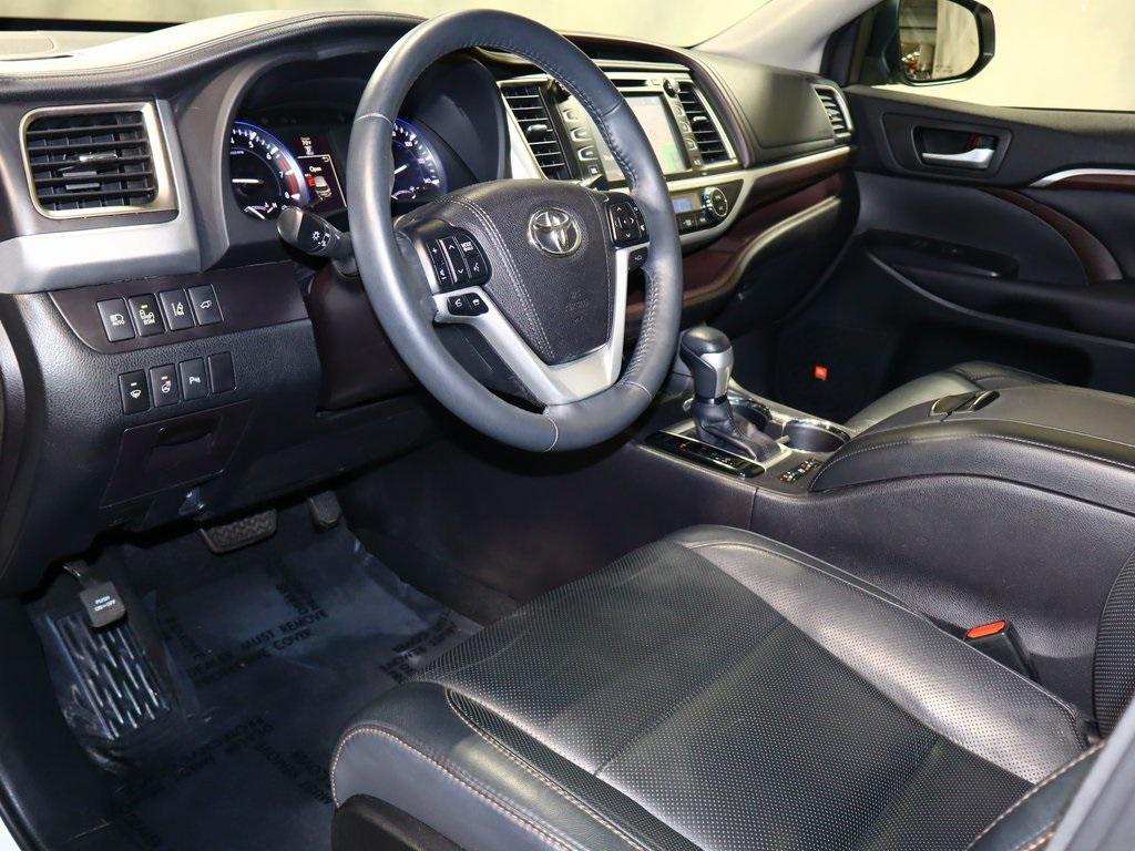 used 2016 Toyota Highlander car, priced at $21,275