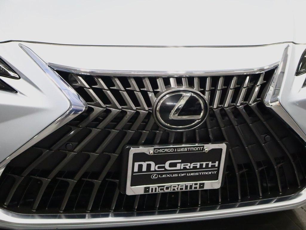 used 2025 Lexus ES 300h car, priced at $48,988