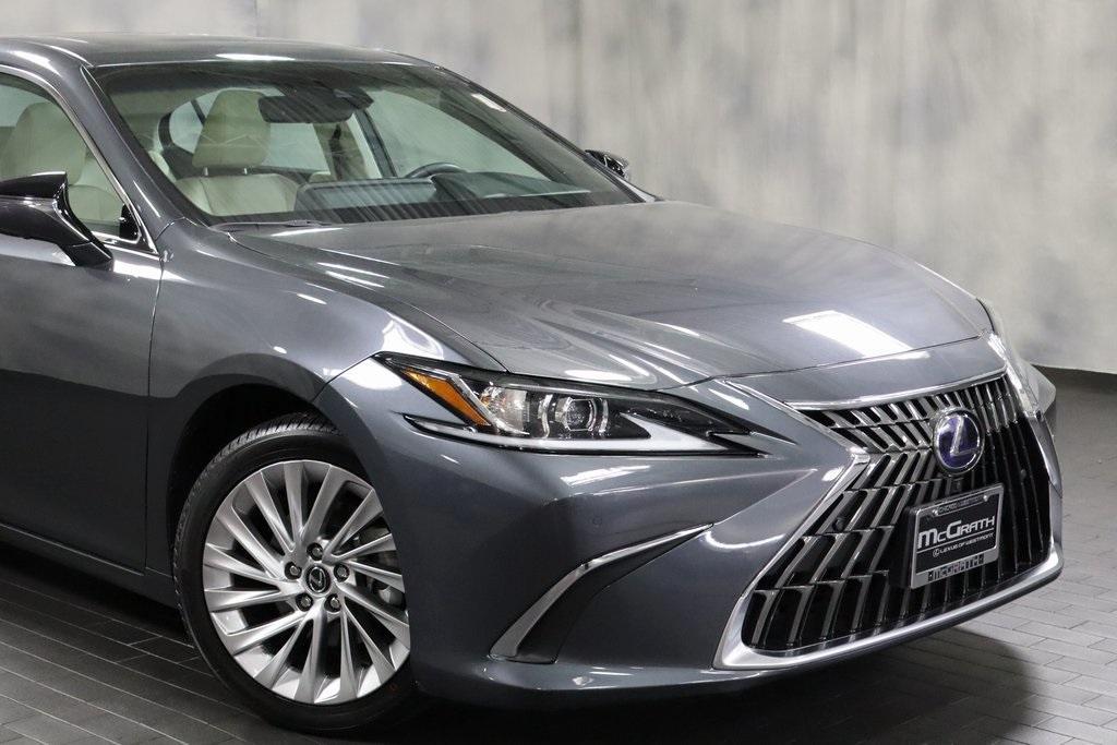 used 2022 Lexus ES 300h car, priced at $42,995