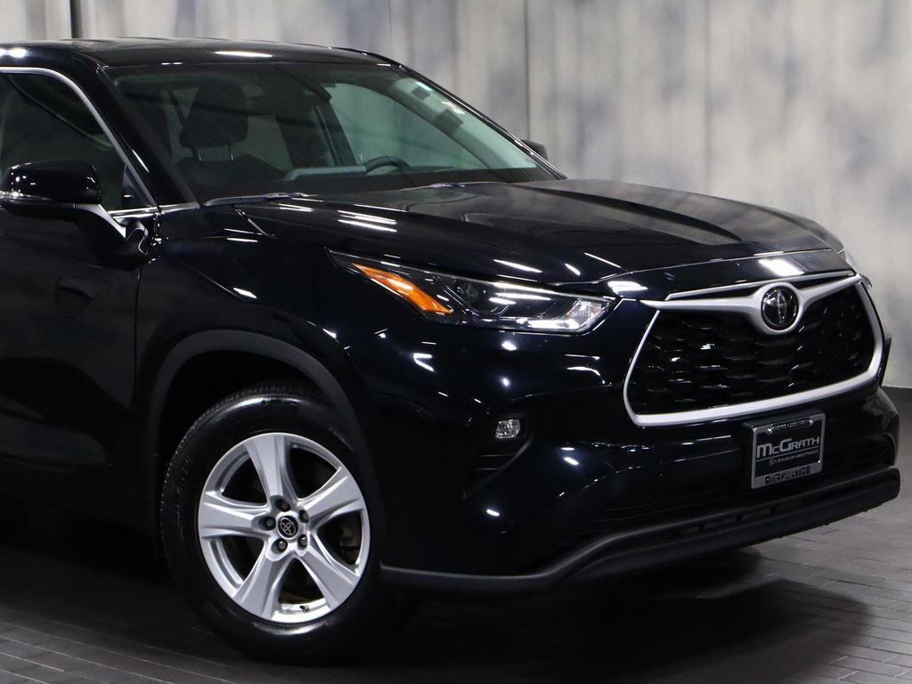 used 2022 Toyota Highlander car, priced at $28,750