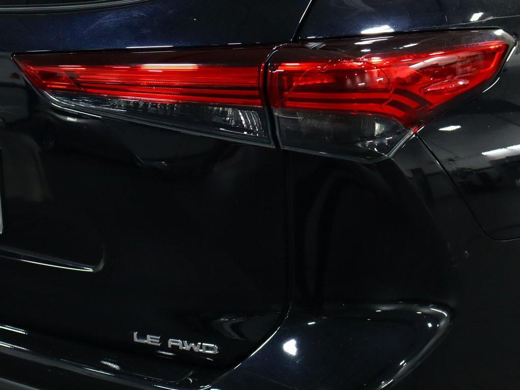 used 2022 Toyota Highlander car, priced at $28,750