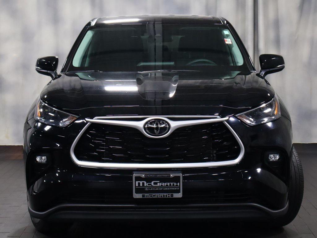 used 2022 Toyota Highlander car, priced at $28,750