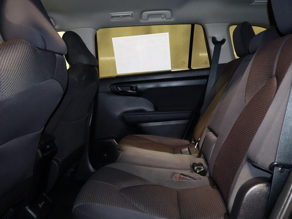 used 2022 Toyota Highlander car, priced at $28,750