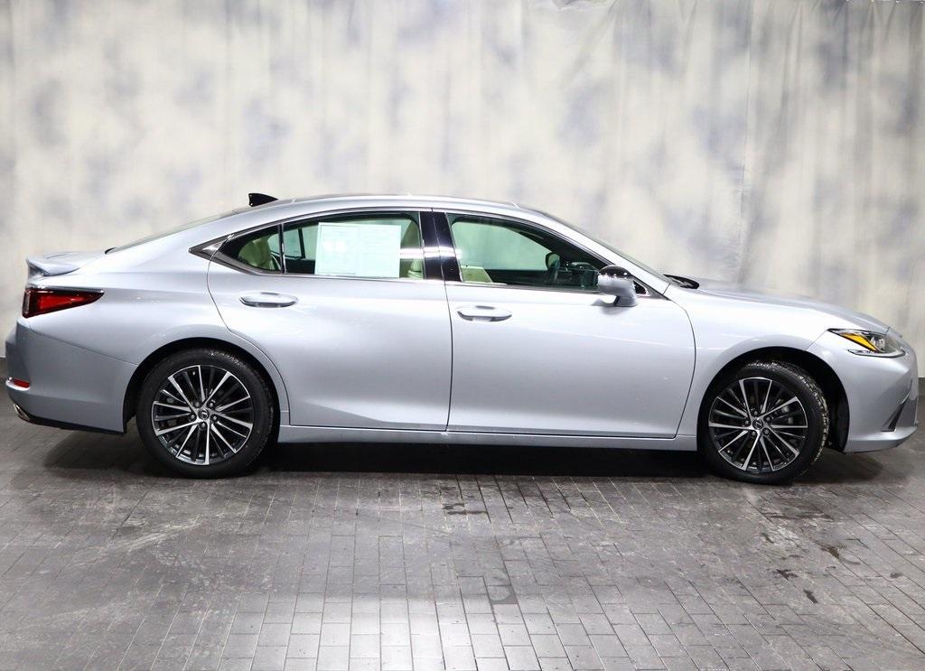 used 2022 Lexus ES 350 car, priced at $33,988