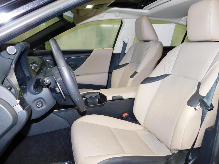 used 2021 Lexus ES 250 car, priced at $32,995