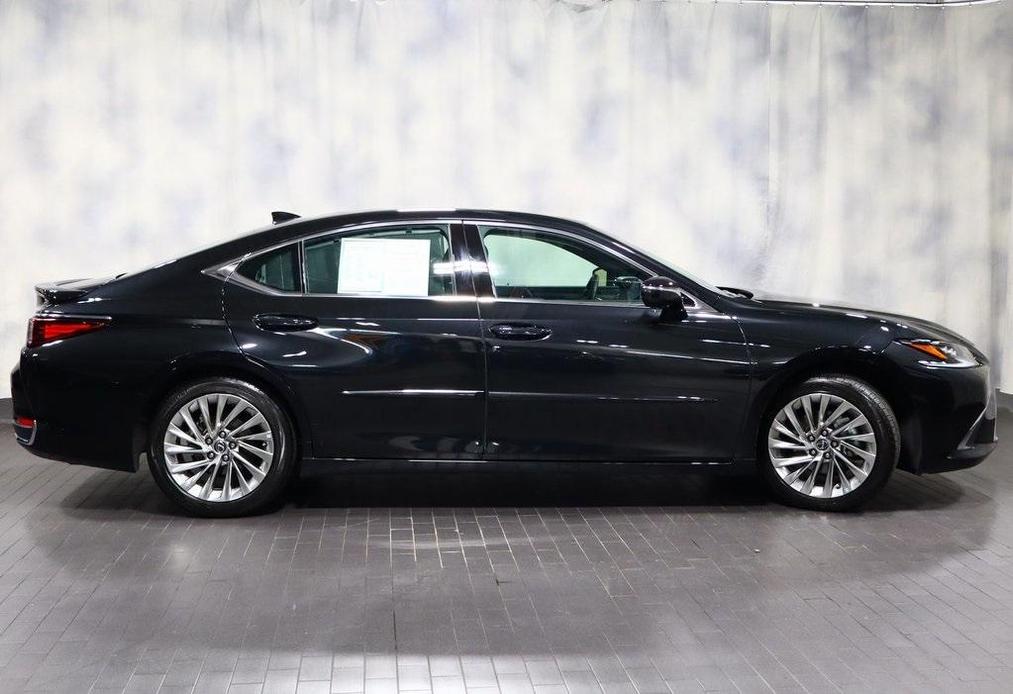 used 2023 Lexus ES 300h car, priced at $48,988