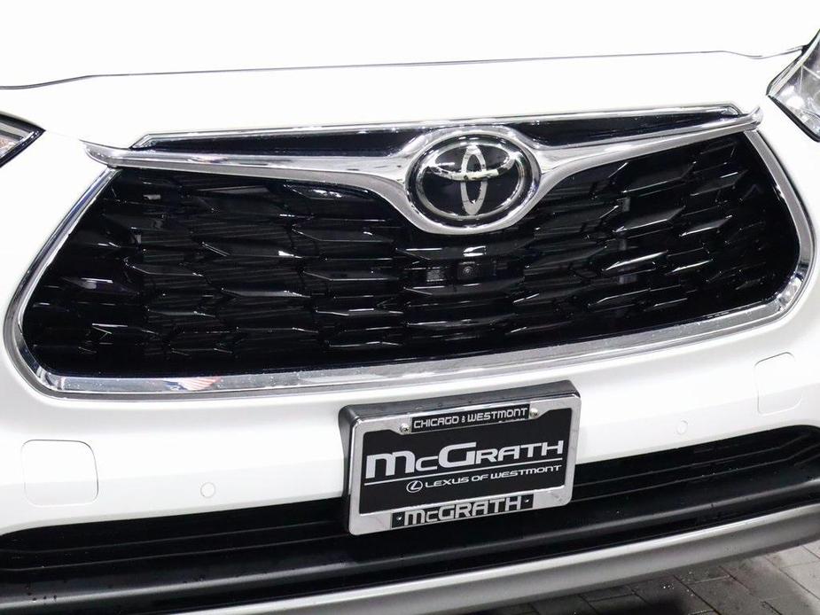 used 2024 Toyota Highlander car, priced at $51,988