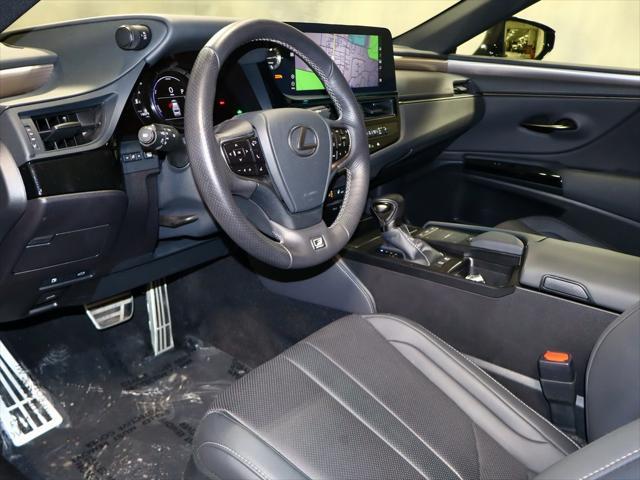 used 2022 Lexus ES 300h car, priced at $40,525